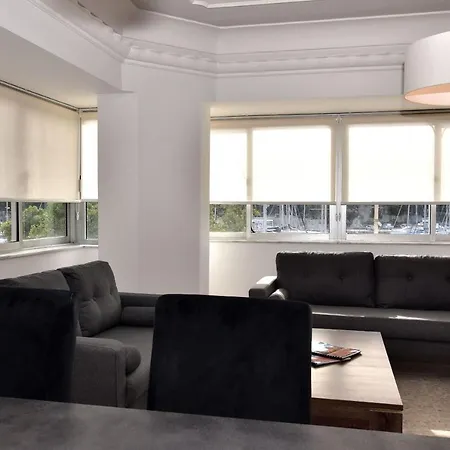 Apartment 2 Bedroom, And Spacious With Sea View - 2 *
