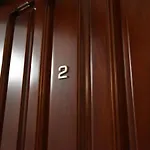 Apartament 2 Bedroom & Spacious With Sea Views
