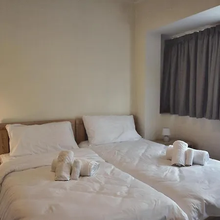 2 Bedroom & Spacious With Sea Views * Мсида