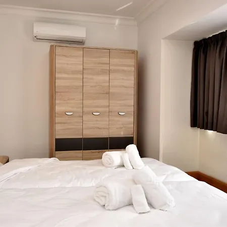 2 Bedroom & Spacious With Sea Views Апартаменты Мсида