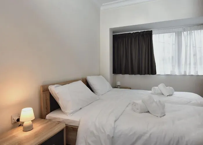 דירה 2 Bedroom & Spacious With Sea Views